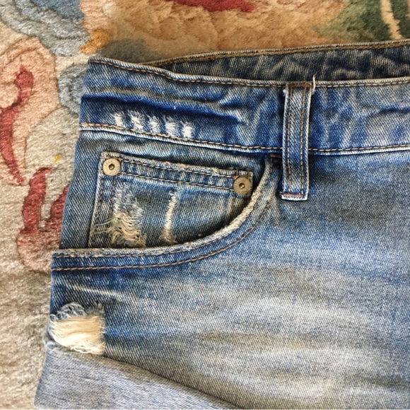 Free People 61855-16515125 distressed denim cut off shorts Sz 24 - Picture 2 of 5